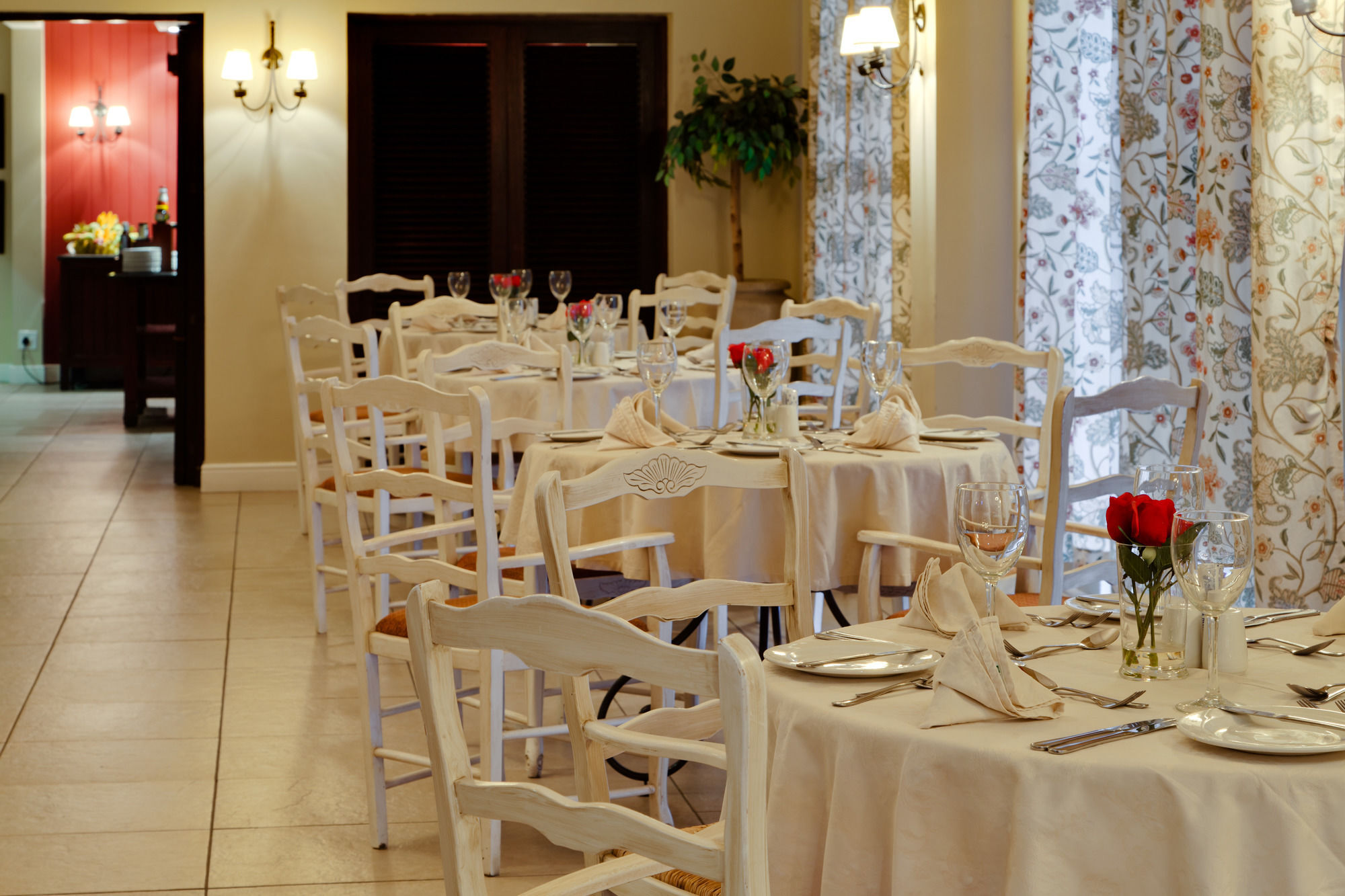 Protea Hotel by Marriott Mahikeng Mafikeng Bagian luar foto