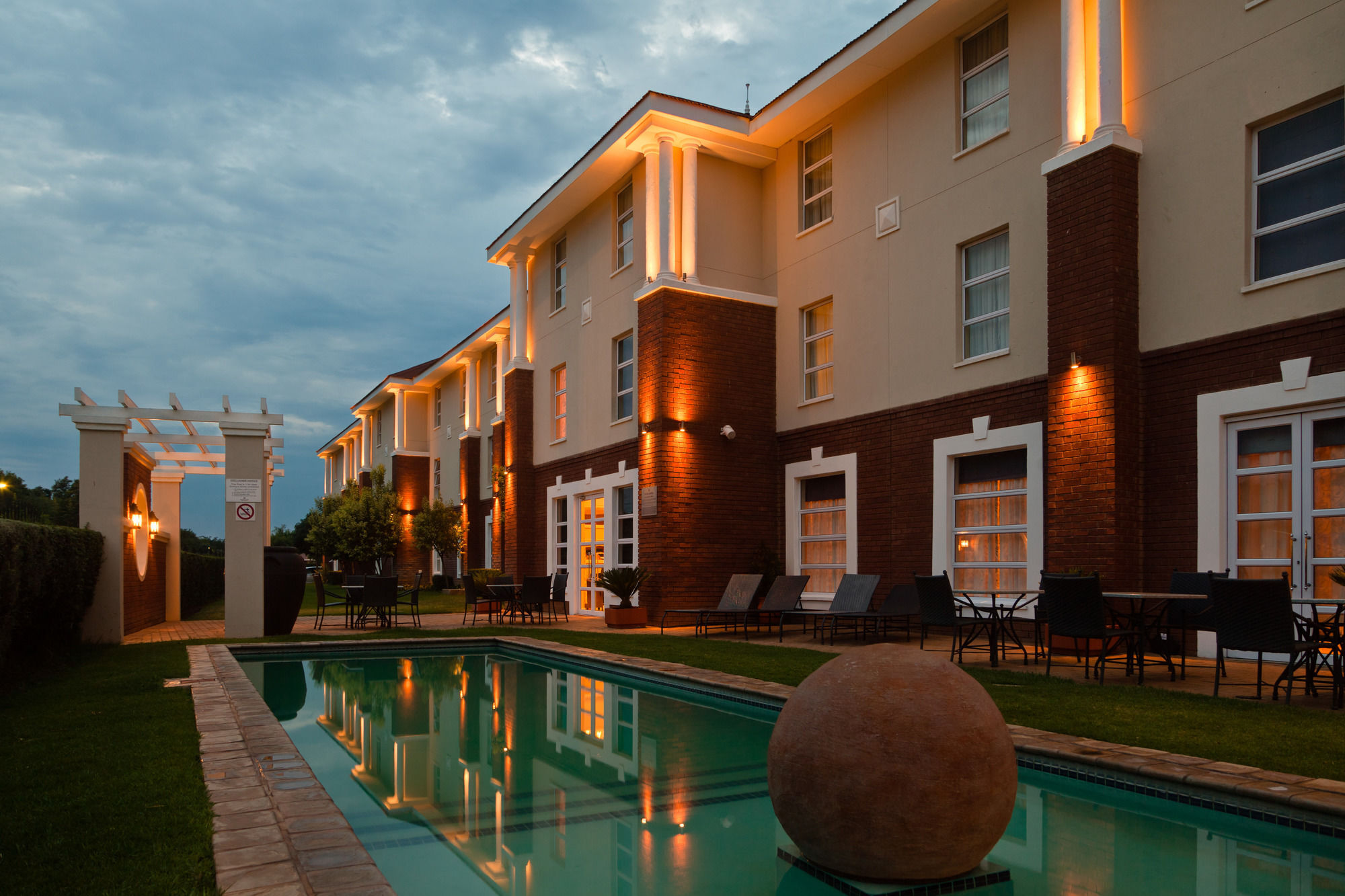 Protea Hotel by Marriott Mahikeng Mafikeng Bagian luar foto